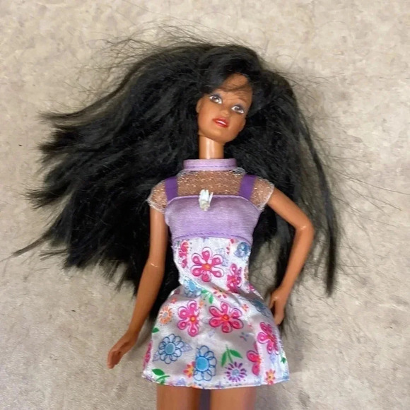 Doll Bundle -Barbies and Elsa Doll - Picture 4 of 10